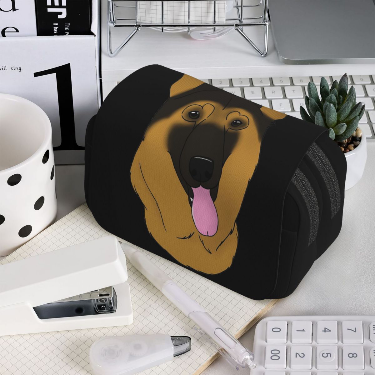 Tan Stationery & Office Supply - Deutscher Schäferhund – Stiftetui in Schwarz